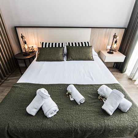 Apartamentos Luxury En San Juan バダホス エクステリア 写真