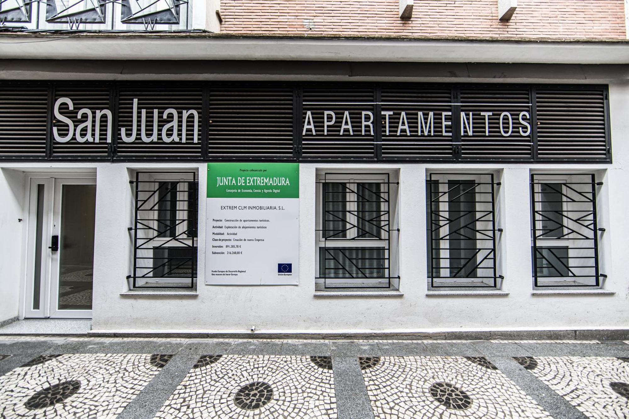 Apartamentos Luxury En San Juan バダホス エクステリア 写真